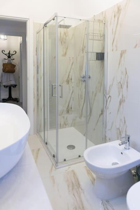 Bright & Modern 2 Min Metro 20Min Niguarda H Appartement Milaan Buitenkant foto